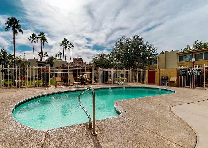 2 Bed 2 Bath Vacation In Scottsdale